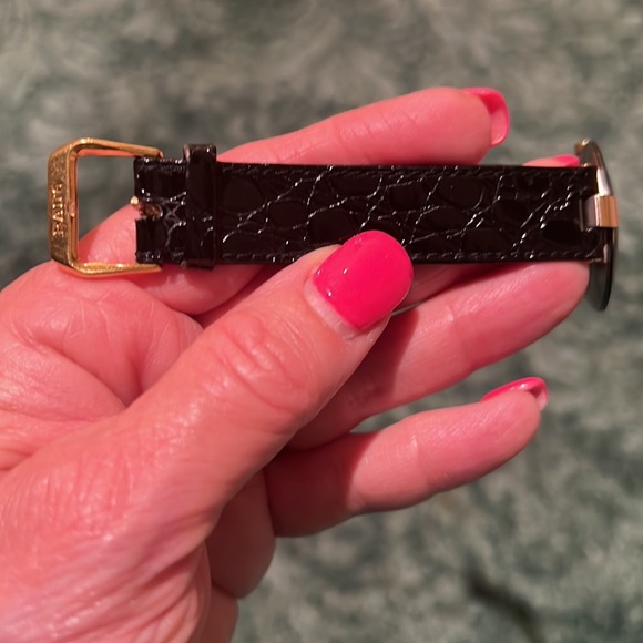 🍃🌹Authentic Ladies RADO Watch🌹🍃 - Picture 8 of 9